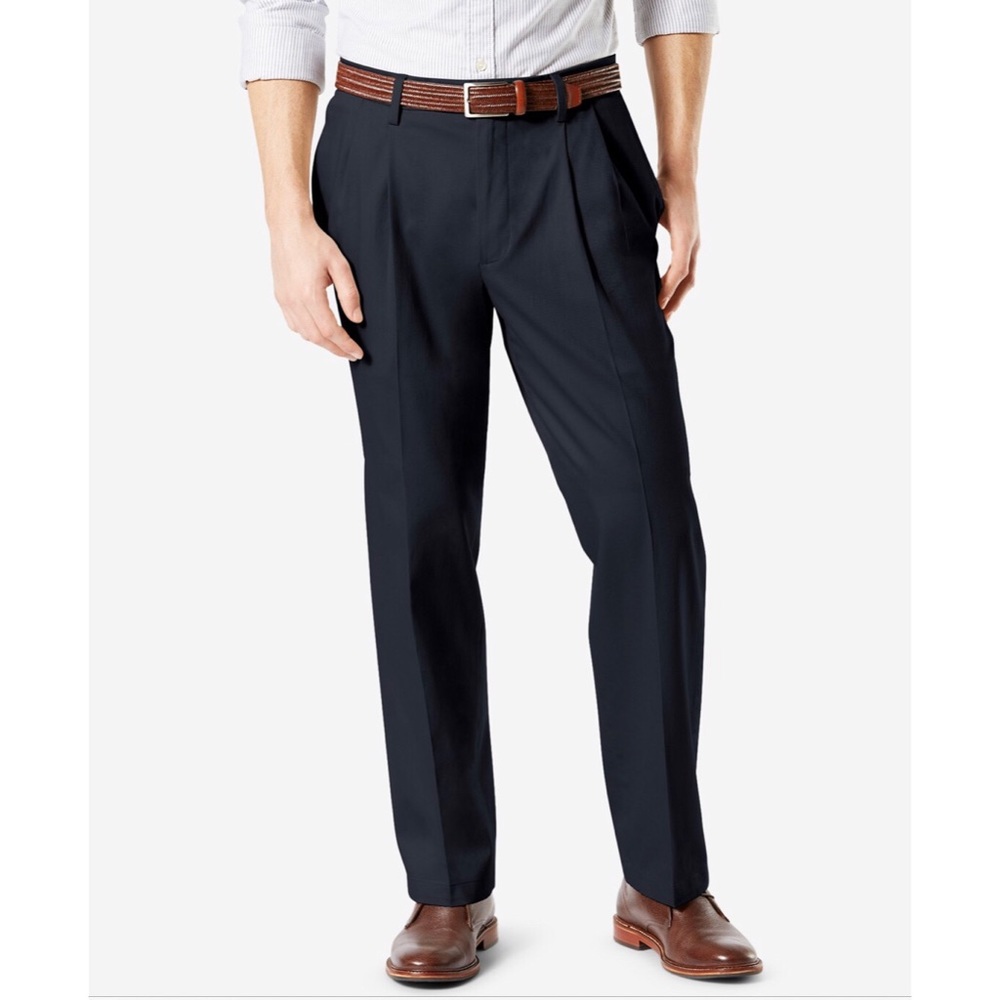 Dockers Men’s Navy Relaxed Fit Pleated Front Casual Pants Size 32x30